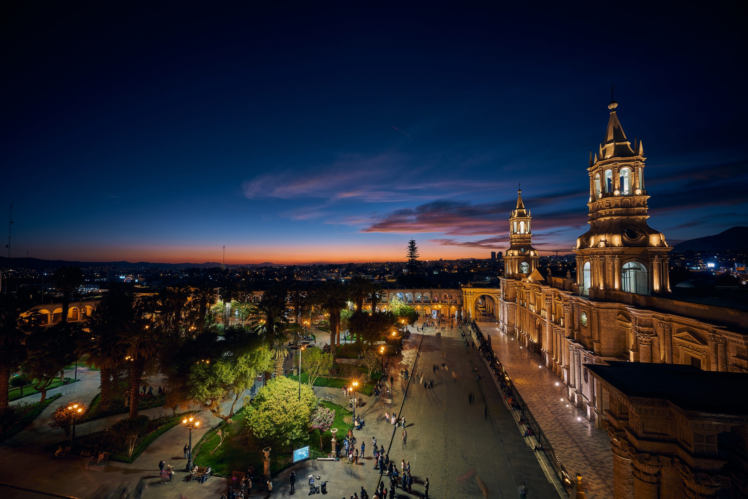 main,square,and,cathedral,of,arequipa,,peru
